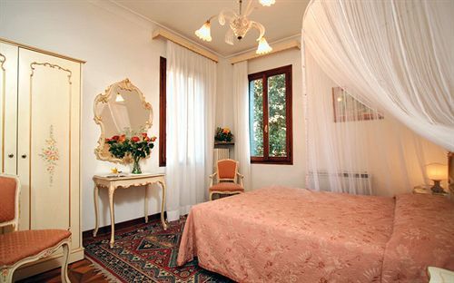 Hotel Bernardi Semenzato Venice Exterior photo